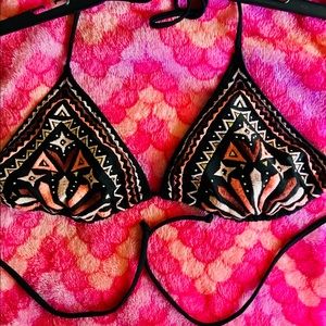 Beautiful triangle bikini top! Xl